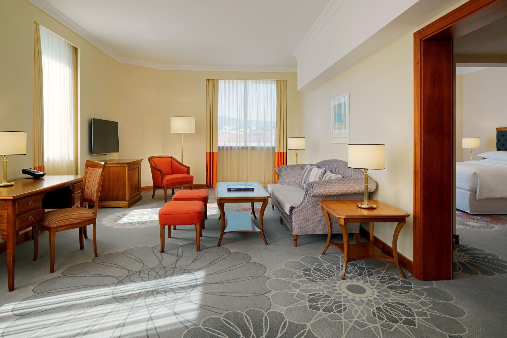 Sheraton Zagreb Hotel Luaran gambar Suite