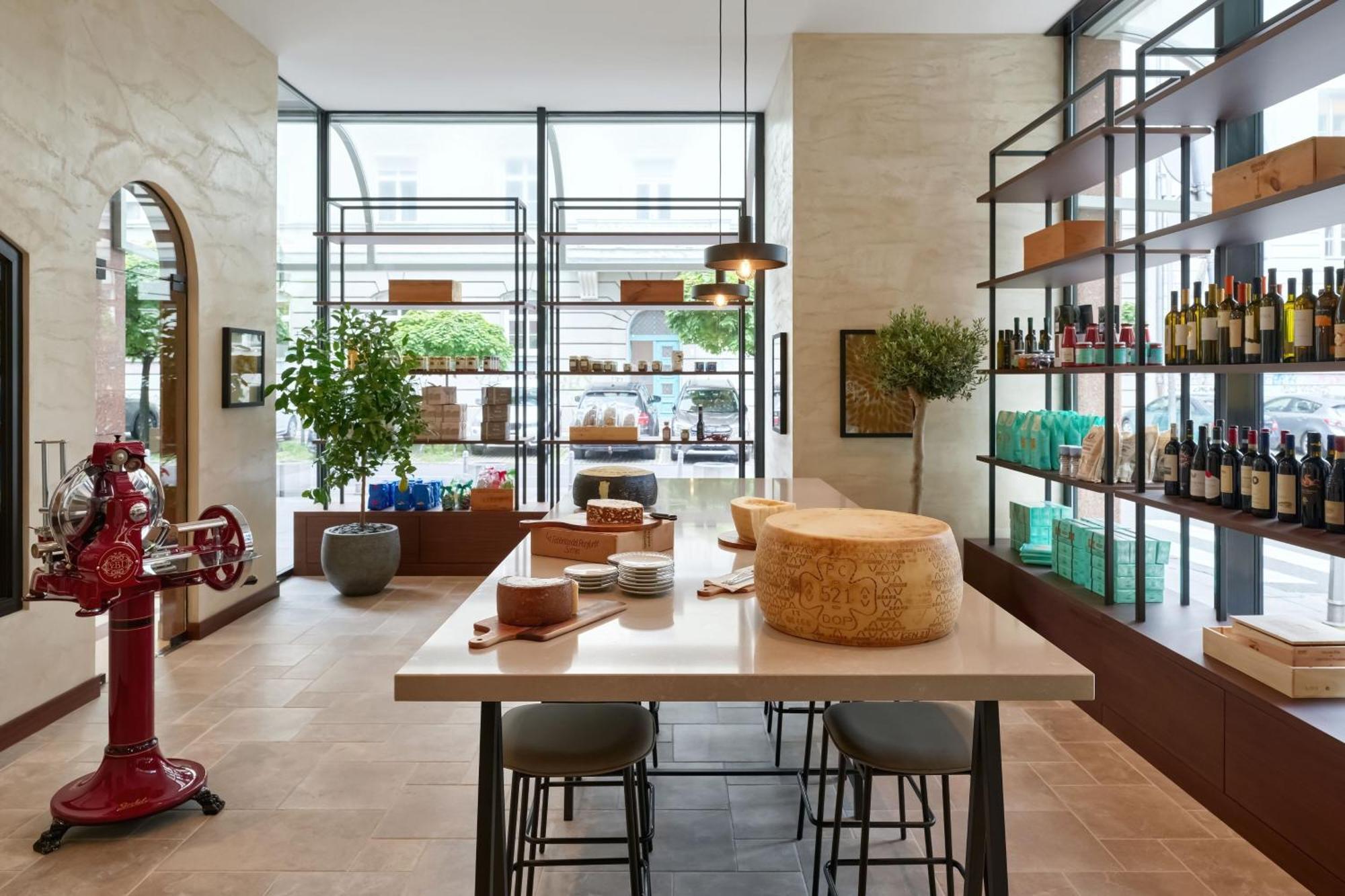 Sheraton Zagreb Hotel Luaran gambar The Cheese Larder