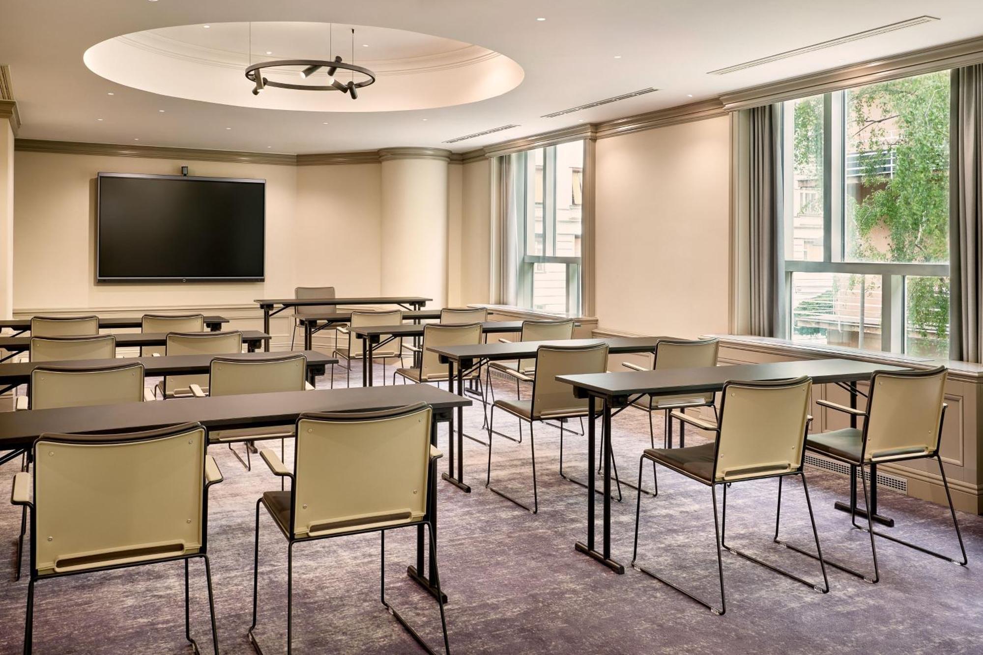 Sheraton Zagreb Hotel Luaran gambar Meeting room