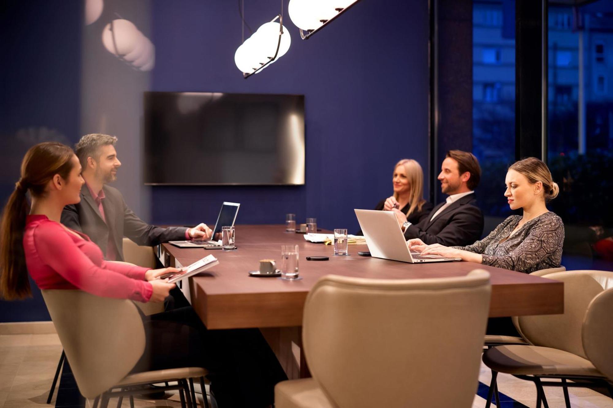 Sheraton Zagreb Hotel Luaran gambar Meeting room
